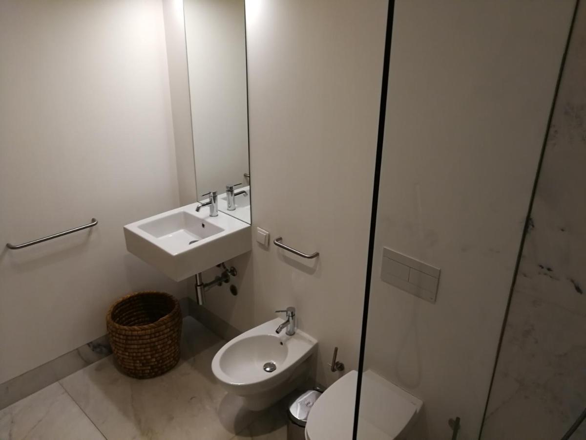 Chiado Downtown Apartment Lisbon Luaran gambar